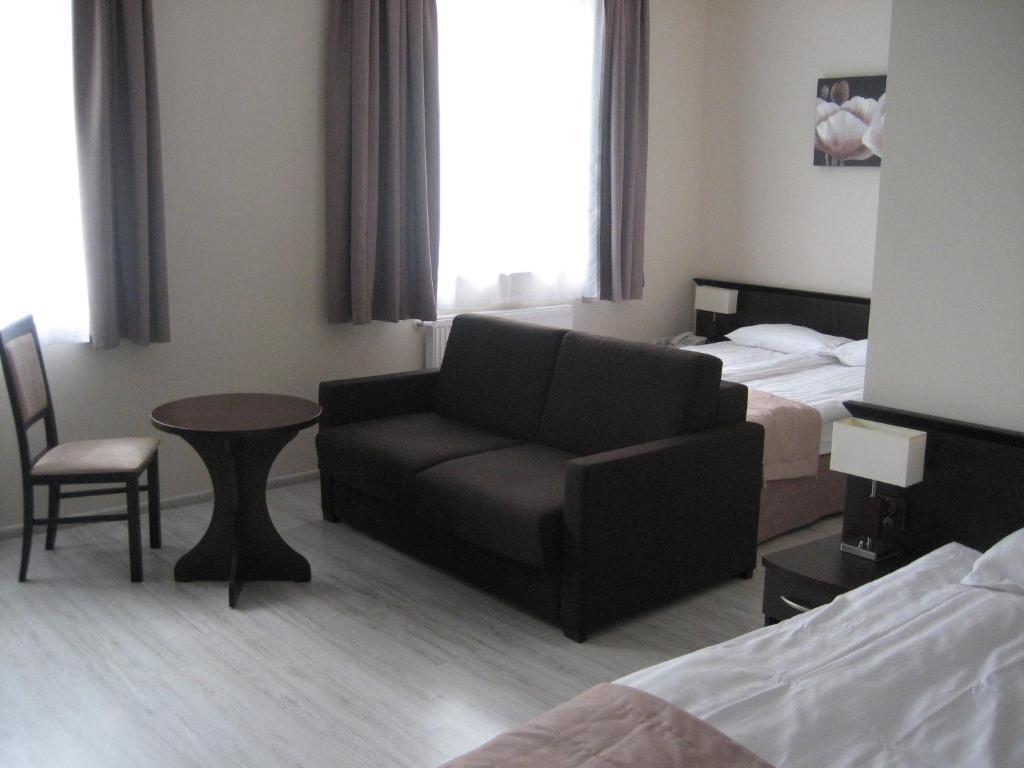 Hotel Feniks เนียซนอ ห้อง รูปภาพ