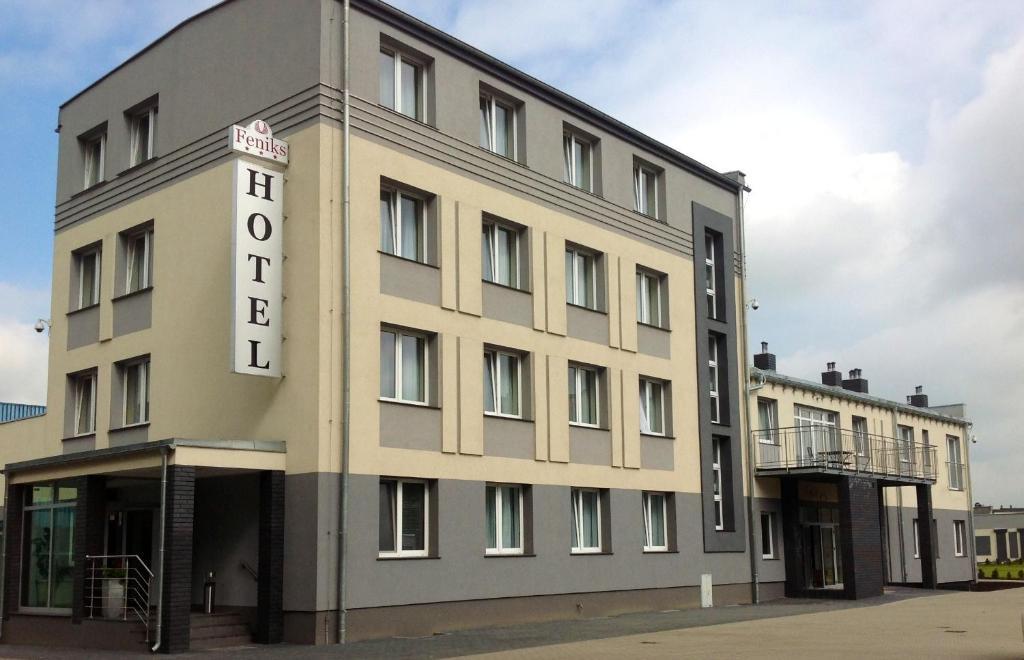 Hotel Feniks เนียซนอ ภายนอก รูปภาพ